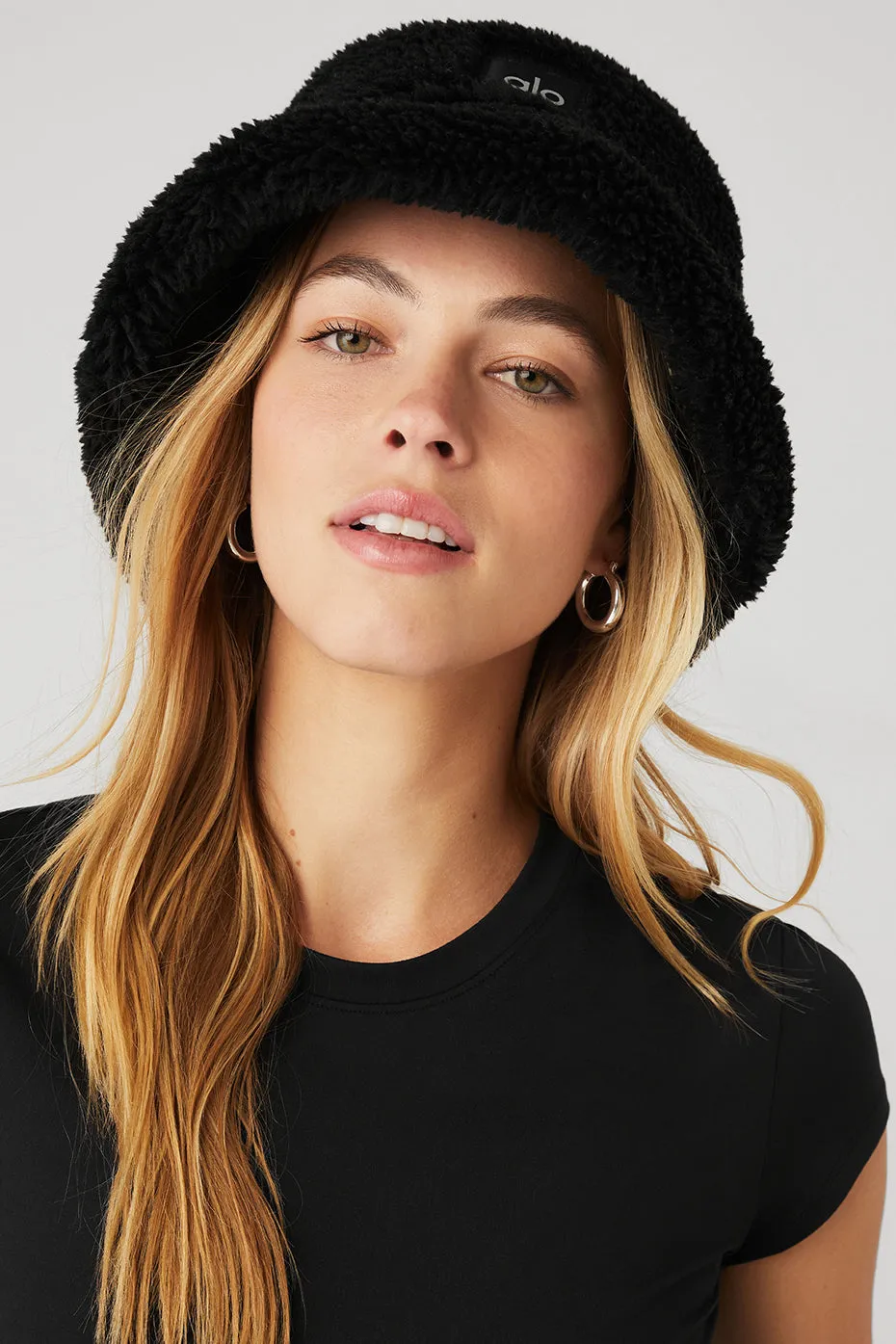 Black Foxy Sherpa Bucket Hat