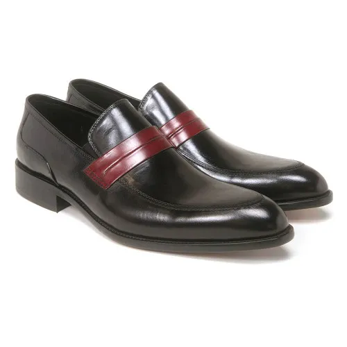 Carrucci Black Calfskin Leather Slip-On Shoes