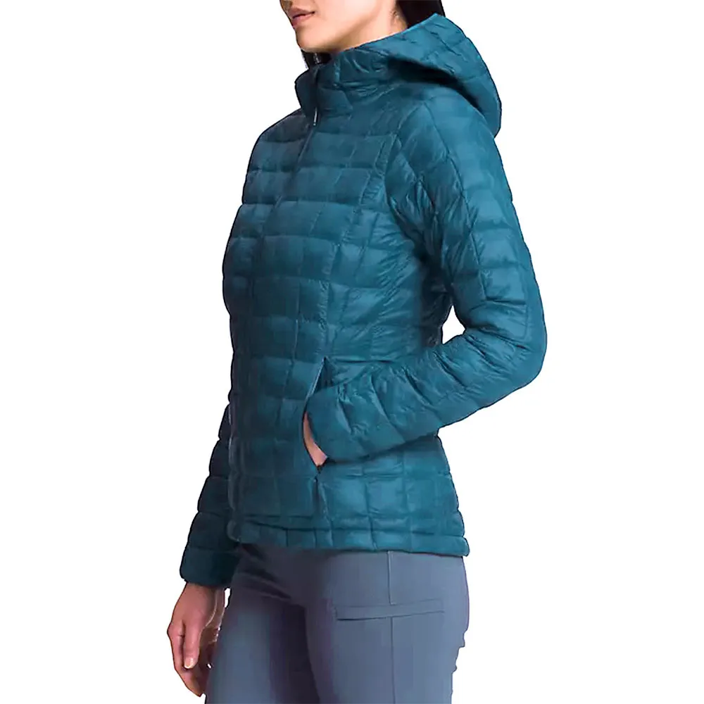 Blue Puffer Jacket worn by Meghan Ory from Chesapeake Shores