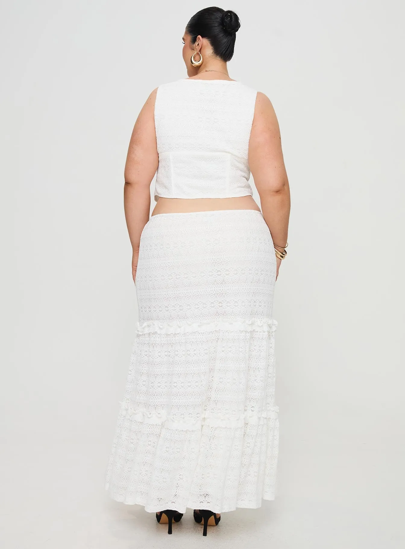 White Curve Lace Maxi Skirt by Buttacupe